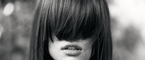 5 must-know bangs, side parts and face-framing hair trends /